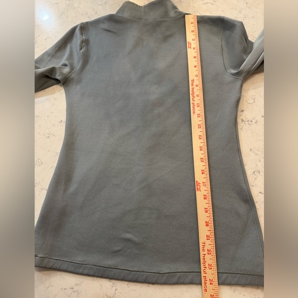 NIKE PRO Dri-Fit Women’s Size Medium quarter zip pullover Gray active wear - Picture 7 of 8